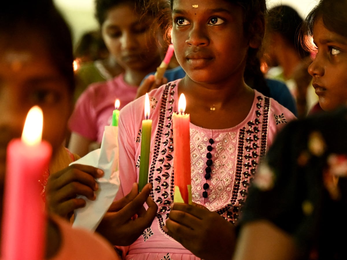 Photo of the day: Grieving Air India plane crash victims