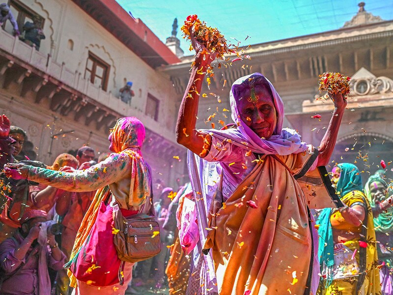 Photo of the Day: Colour of joy