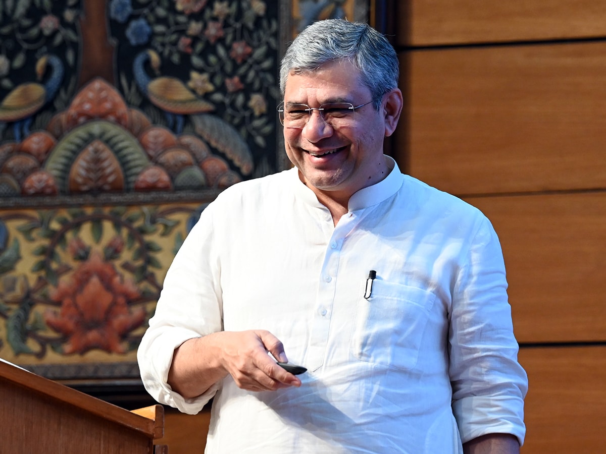 Tech5: Ashwini Vaishnaw exhorts India Inc to rise as 'product nation', CoreWeave seeks $32 billion value, and more