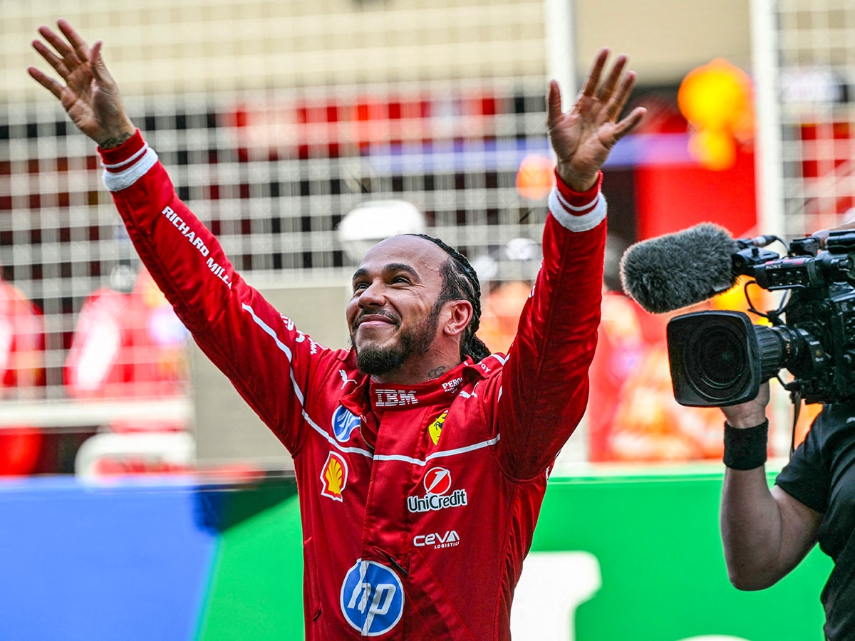 Photo of the Day: Lewis Hamilton wins Chinese Sprint