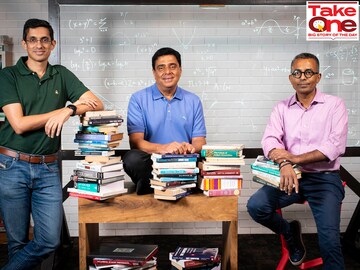 mayank kumar_ronnie screwvala_skrikanth iyengar