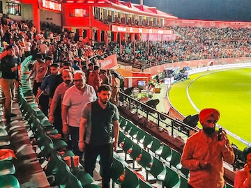 cricketindiplt20punjabdelhi_bg