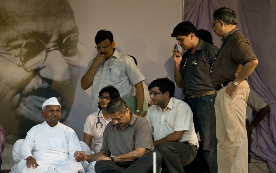 A team of doctors examine Anna’s health on Day 6 of his fast                                  