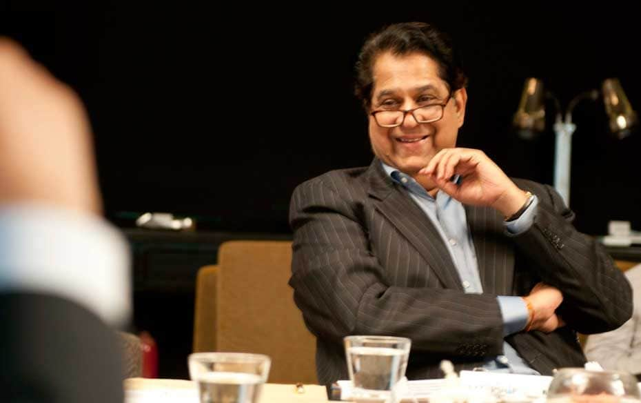 A bemused KV Kamath looks on as a fellow jury member does a SWOT analysis on one of the nominees    