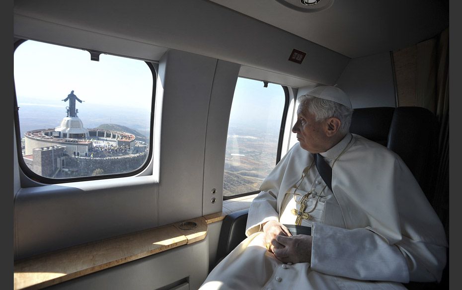 Pope Benedict XVI flies over the Sanctuary of Cristo Rey on his way to celebrate a mass in Silao, Me