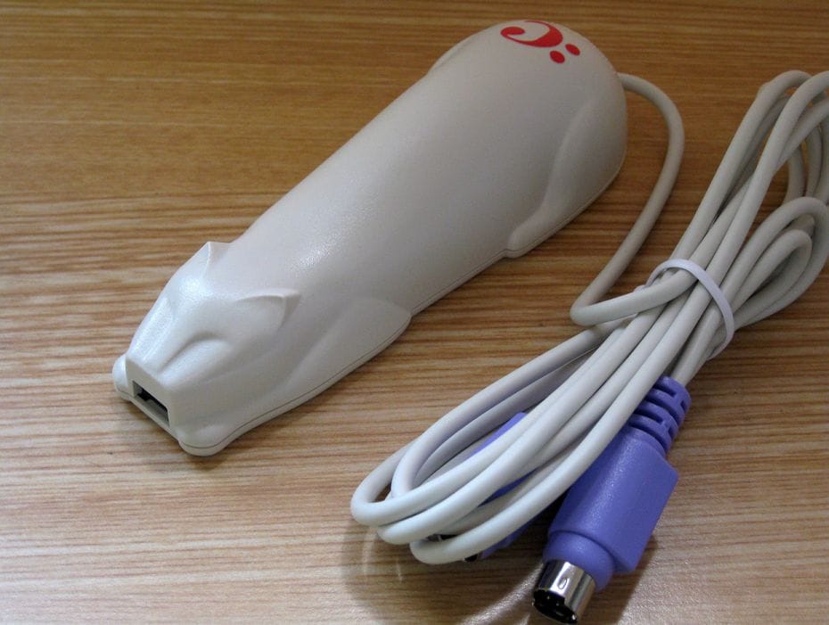 CueCat2001-2002Marketed as a revolutionary technology, the CueCat was a cat-shaped handheld scanner 