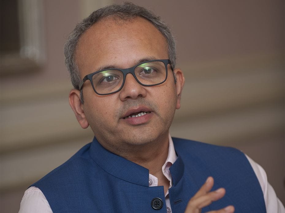 Ashish Gumashta, CEO, Julius Baer India, said, "Being educated from the best B-school doesn'