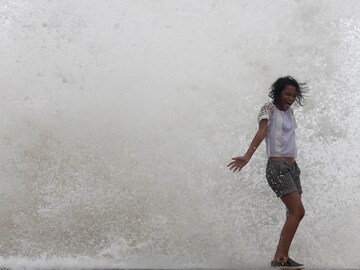 Rain, rain, go away: Mumbai deals with flooding again