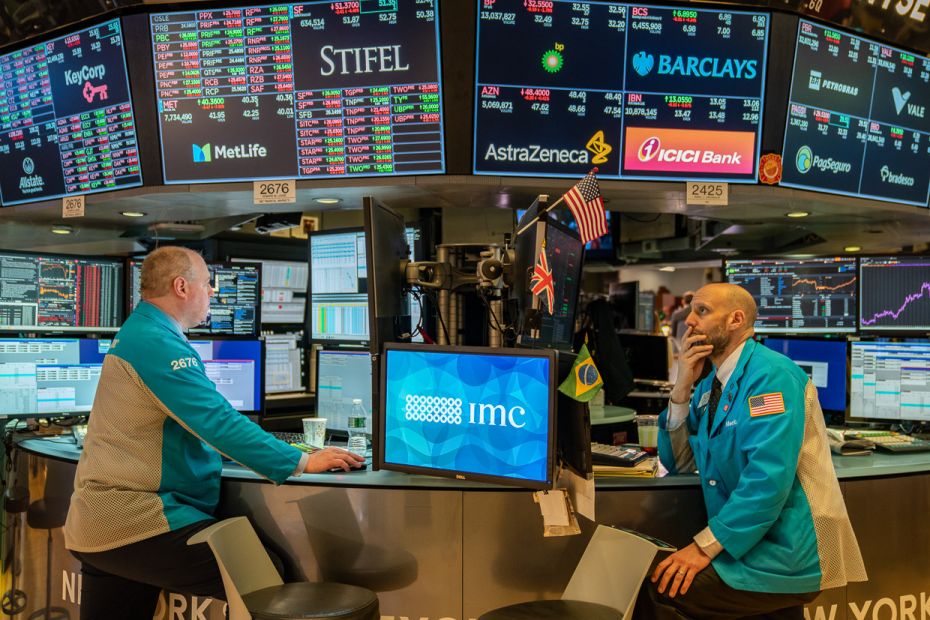 USA: Traders work the floor of the New York Stock Exchange (NYSE) as the markets continue to  s