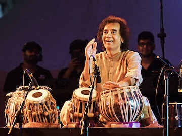 Ustad Zakir Hussain : Making magic with rhythm